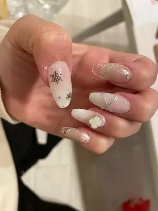 ネイル 藤島 咲良のネイルデザイン