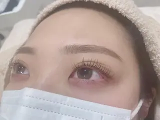 マツエク・マツパ 曲がる縮毛矯正 LIBER 　岩名のヘアスタイル