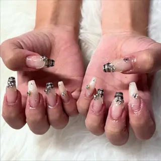 ロング mao .のネイルデザイン