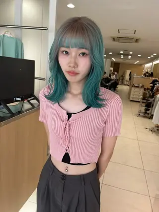 セミロング カラー 🍀透明感抜群🍀/ ハイトーンカラーのヘアスタイル