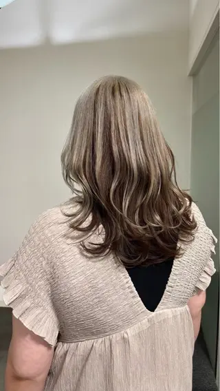 カラー 透明感カラー🍀 Satoのヘアスタイル