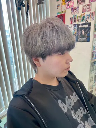 ショート 🍭ハイトーン/ デザインカラー🦄のヘアスタイル