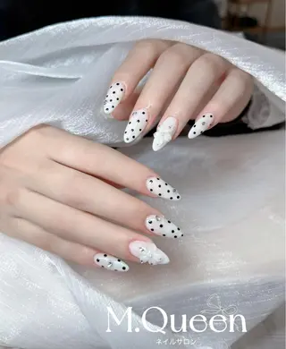 ネイル MQueen ネイルサロンマルのネイルデザイン