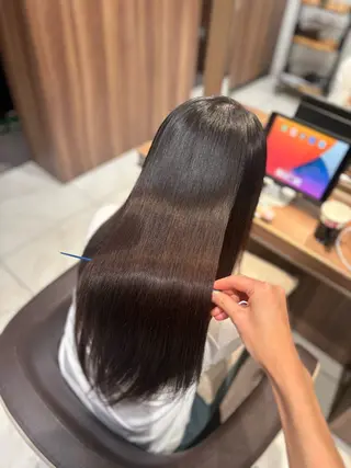 ロング パーマ ツヤ髪縮毛矯正💫/ ハイトーン/あゆみのヘアスタイル