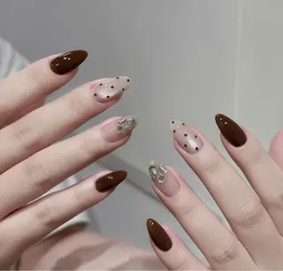 ネイル Hanni ANA.CHUOのネイルデザイン