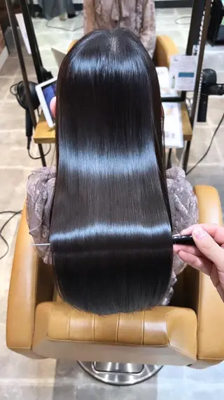 ロング 髪質改善サロンR’eel銀座所属・🌹圧倒的な縮毛矯正 🌹篠崎祥吾のヘアスタイル