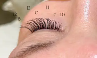 マツエク・マツパ hairLOOP所属・西院LOOP sayakaのヘアスタイル