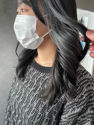 セミロング カラー ナチュラル透明感🌱 小山美樹子のヘアスタイル