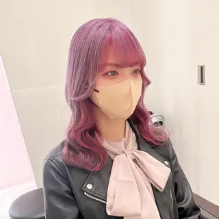 セミロング カラー 💖暖色・ハイトーン 🐈みおり💖のヘアスタイル