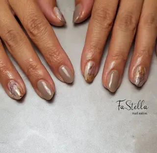 ミディアム Fa.Stella ファステラ のネイルデザイン