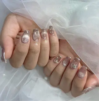 ネイル LAVISH nanamiのネイルデザイン