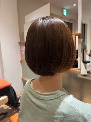 ミディアム 関根 菜帆のヘアスタイル