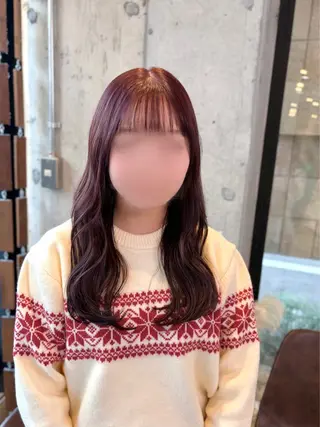 ロング カラー 佐々木 彩乃のヘアスタイル