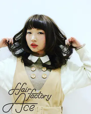 ミディアム カラー 所渉/韓国レイヤー /ウルフカットのヘアスタイル