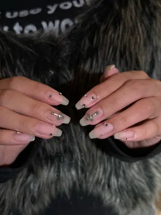 ネイル オシャレデザイン 🧺🪽/SHUNOのヘアスタイル