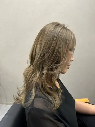 ロング カラー a keikaのヘアスタイル