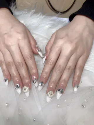 ネイル U·Mi nail salon所属・U·MI 上野御徒町店のネイルデザイン