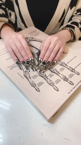 ネイル 🖤スカルプ専門店 新宿・MR🖤のネイルデザイン