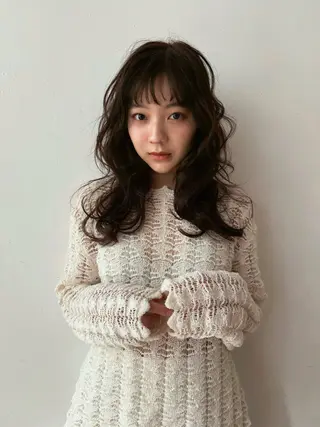 セミロング 神戸/karina /レイヤー/髪質改善のヘアスタイル