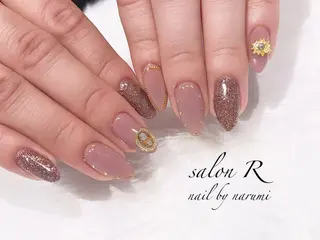 ネイル Re Pearl～コーディネートサロン～ 市駅前店所属・NARUMI HYODOのネイルデザイン