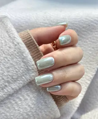 ネイル 高木 維麗絲のネイルデザイン