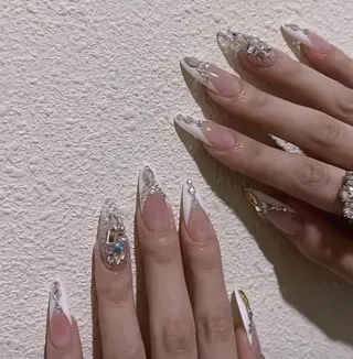 ネイル Queens ゲンのネイルデザイン