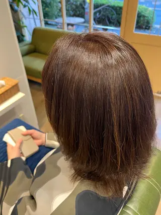 ミディアム 小鴨 美佳のヘアスタイル