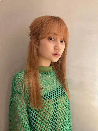 ロング ミルクティーベージュ outaのヘアスタイル