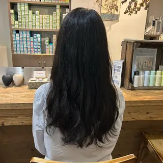 ロング パーマ alex republic所属・尾形 真里のヘアスタイル