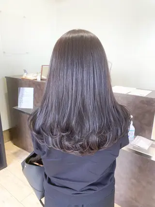 ロング カラー 太田 未来のヘアスタイル