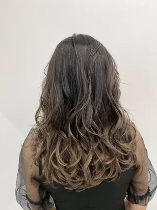 ロング 【公式】amble luxe 中野のヘアスタイル