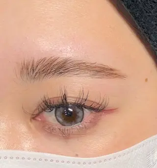 メンズ アイブロウ Balo Beauty Room所属・Balo 【三軒茶屋】のネイルデザイン