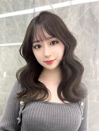 ミディアム 國藤 彩のヘアスタイル