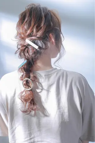 ロング ヘアアレンジ 伊藤 裕貴のヘアスタイル