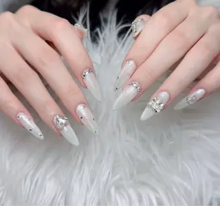 ネイル Lenie Nail Salonのネイルデザイン