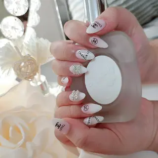 ネイル RUNWAY 　　の眉毛・アイブロウイメージ