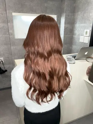 カラー JUNYA 海外ガールヘアのヘアスタイル