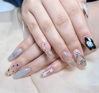 ネイル コウ ヨウのネイルデザイン