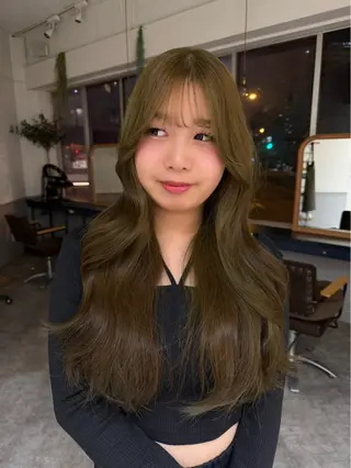 ロング siki yuikaのヘアスタイル