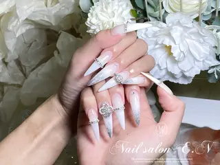 ネイル E.N🦋 長さ出し/持ち込みのネイルデザイン