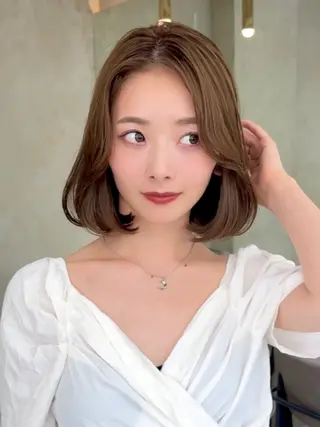 ショート カラー 莉乃/縮毛矯正/髪質 改善/艶カラーのヘアスタイル