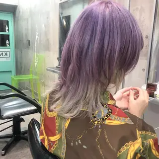 セミロング カラー ホワイト&レイヤーカ ットエクステ長畠俊輔のヘアスタイル