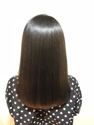 ミディアム インナーカラー/ ストレート/奥野洸也のヘアスタイル