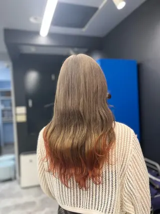 ロング カラー white.梅田所属・White梅田  ／ COCOのヘアスタイル