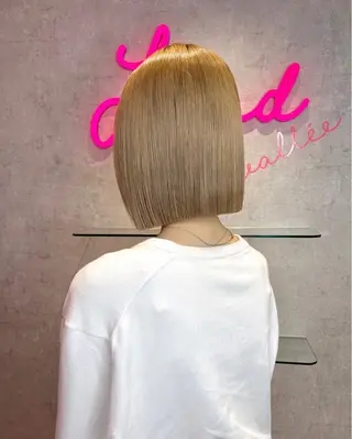 莉乃/縮毛矯正/髪質 改善/艶カラーのヘアスタイル