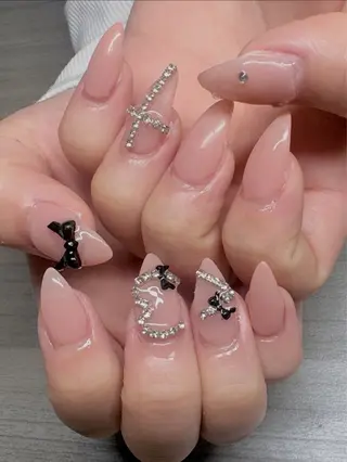 ネイル MiMi所属・ヘアセット/ネイル/ メラニンケア/えりかのネイルデザイン