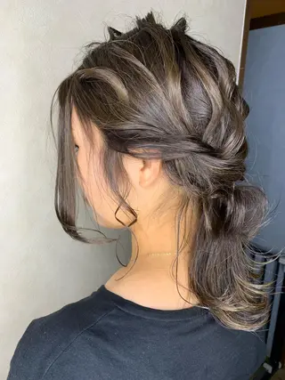 ミディアム Lit所属・Lit.豊橋 夏目のヘアスタイル