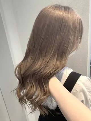 ロング カラー 韓国ヘア特化💍 tiam💍ブリーチのヘアスタイル