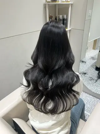 ロング カラー SALOWIN銀座一丁目suite店所属・🩷韓国ヘア/ヨシン モリ🩷Maikaのヘアスタイル