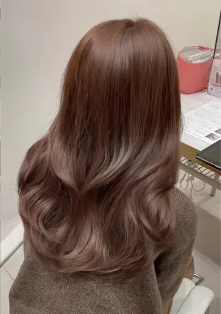 セミロング カラー Toiro所属・🤎小顔レイヤー /ベージュ🤎友香のヘアスタイル